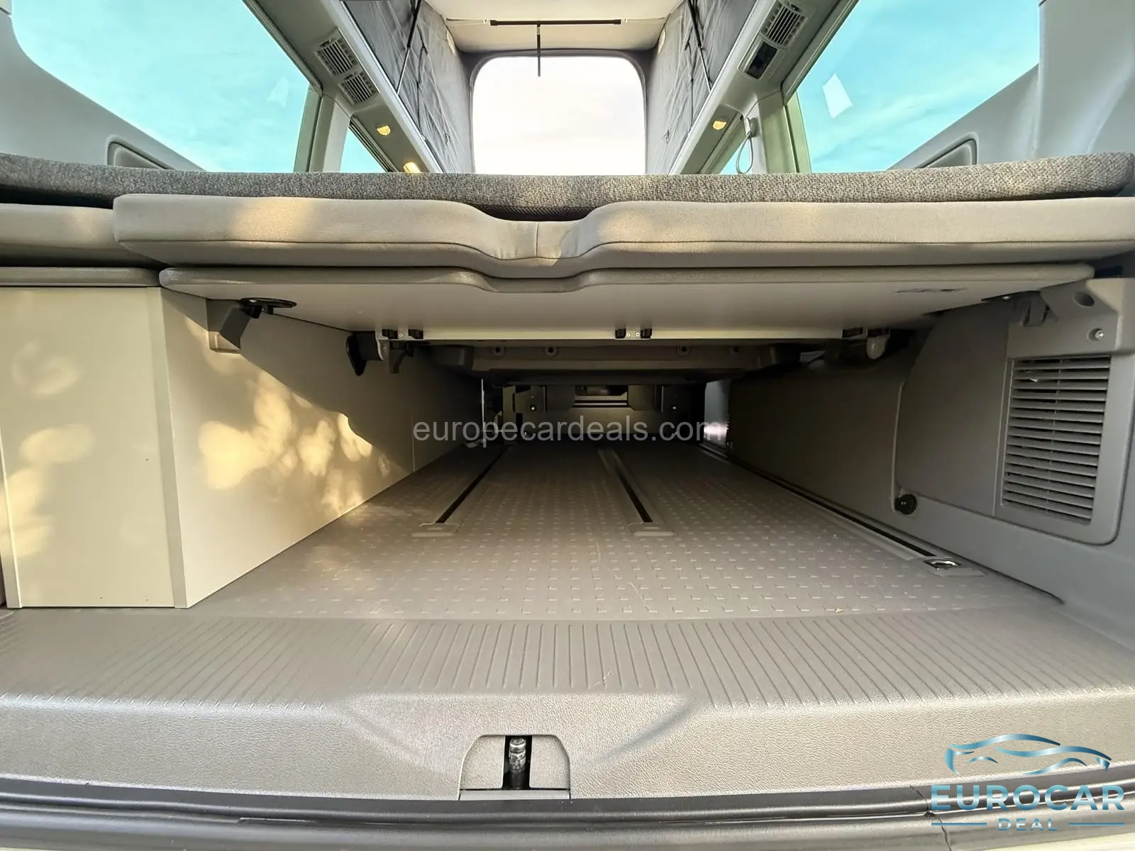 Volkswagen T6 California