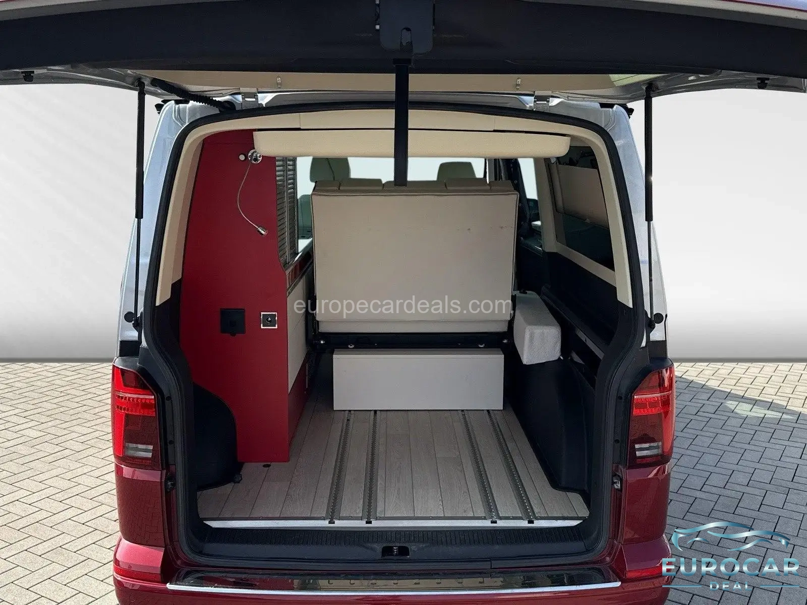 Volkswagen T6 California