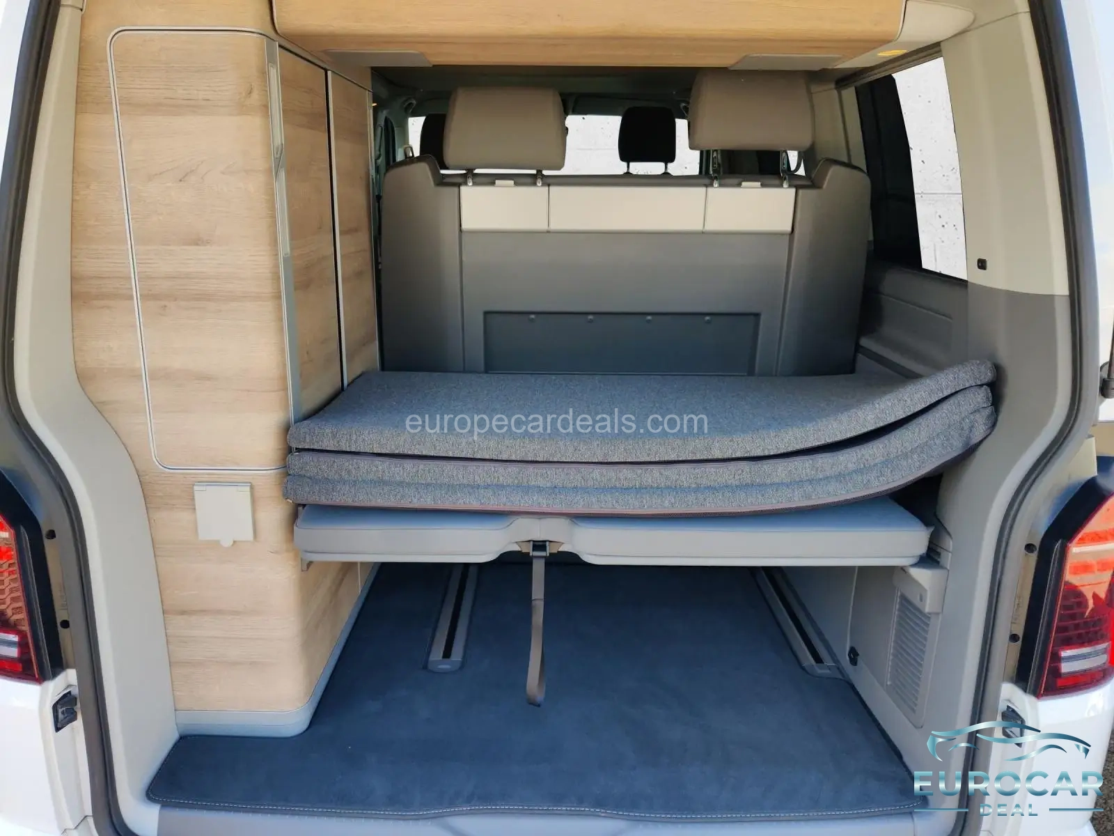 Volkswagen T6 California