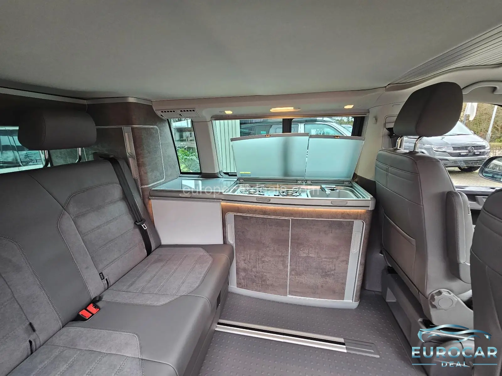 Volkswagen T6 California