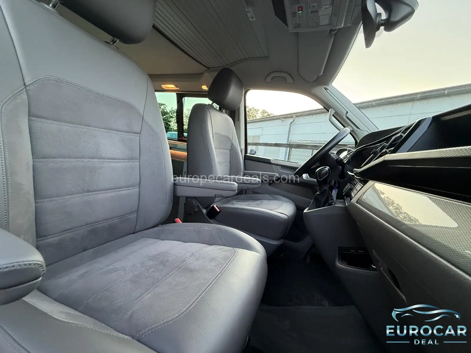 Volkswagen T6 California