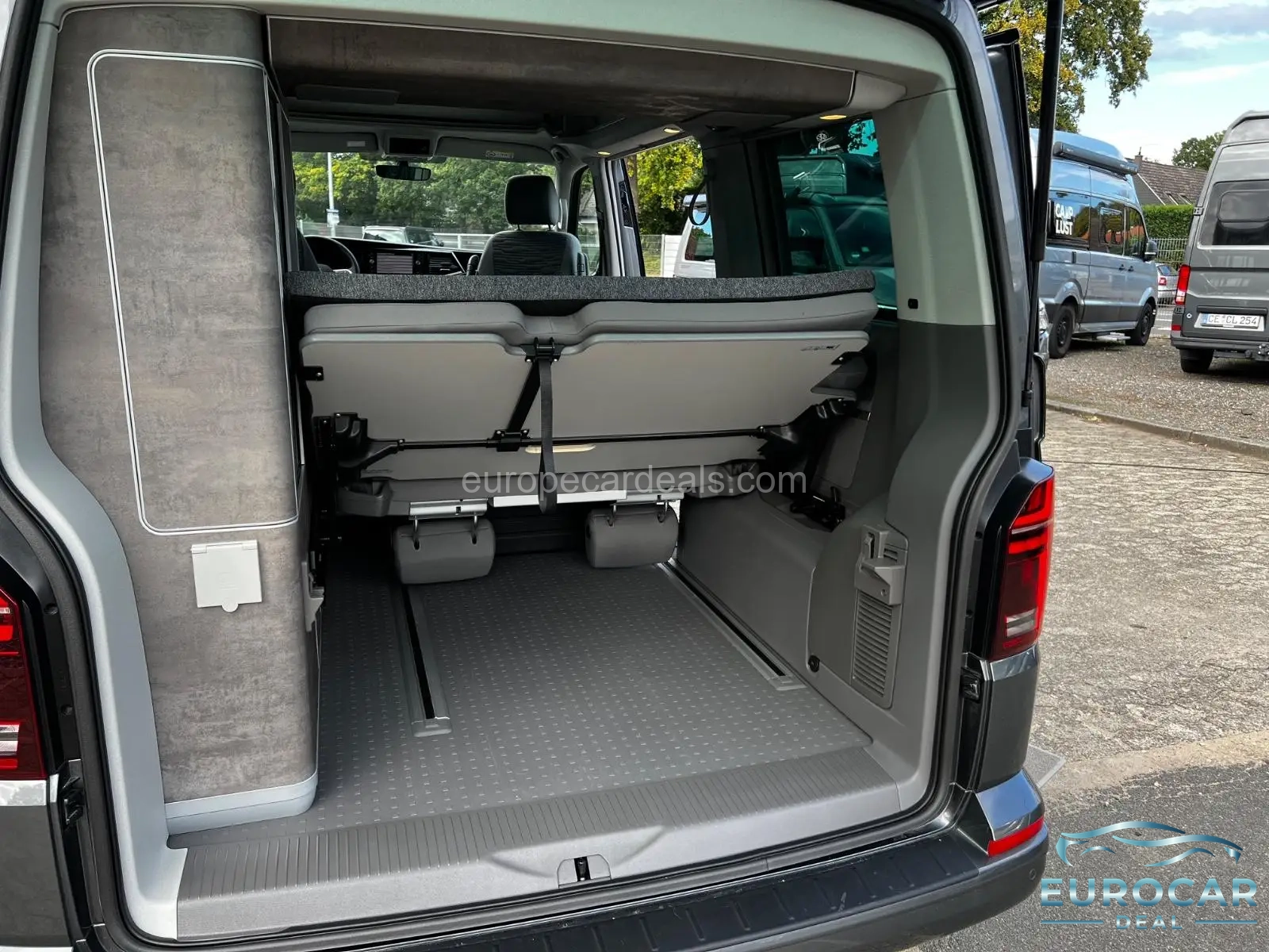 Volkswagen T6 California