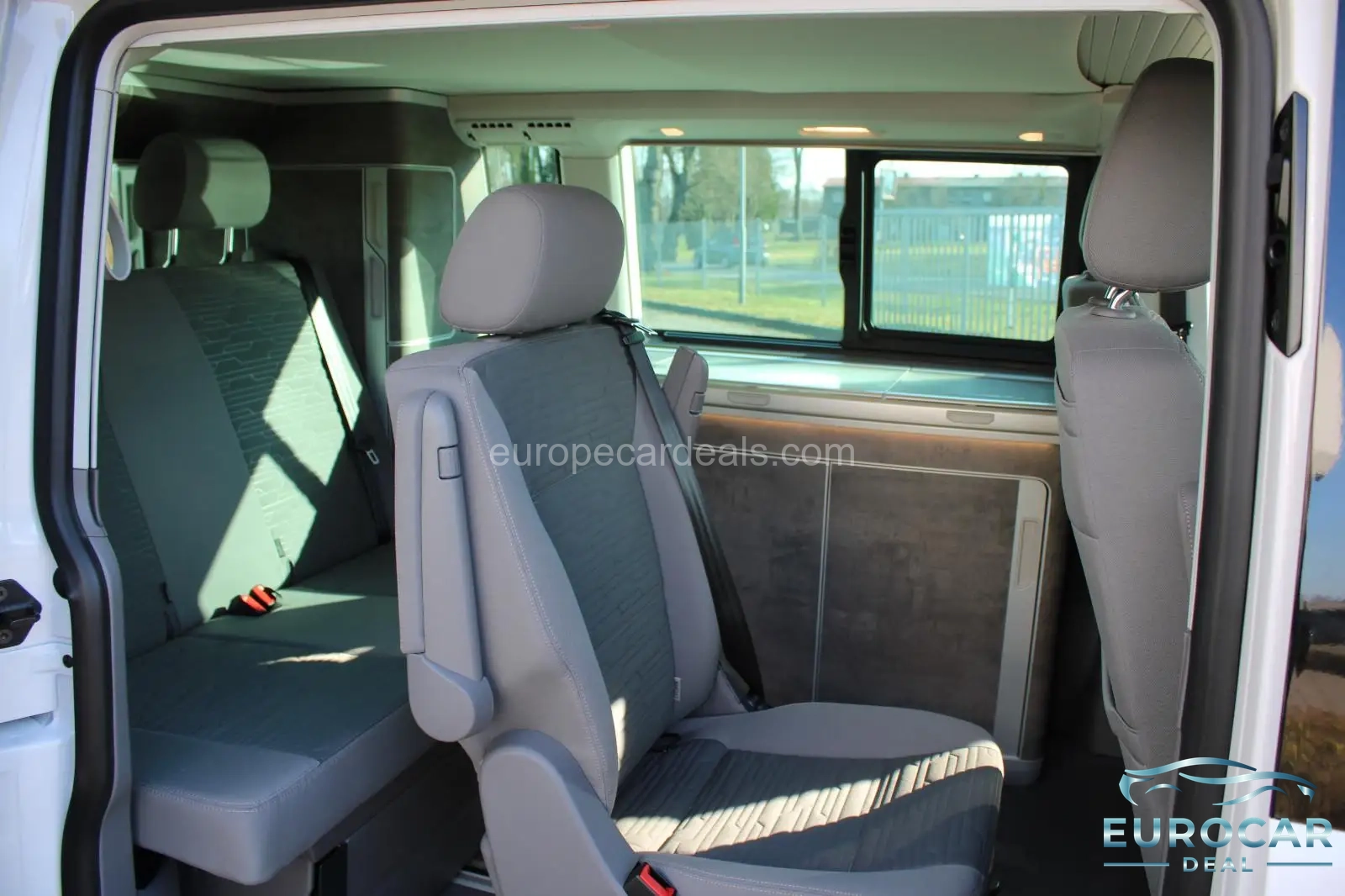 Volkswagen T6 California