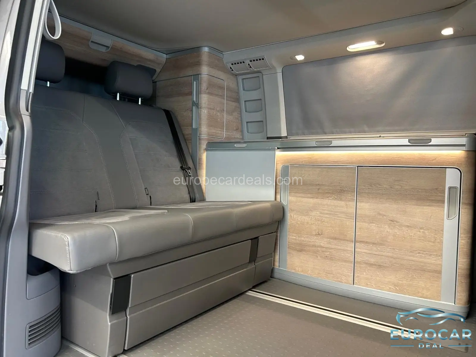 Volkswagen T6 California