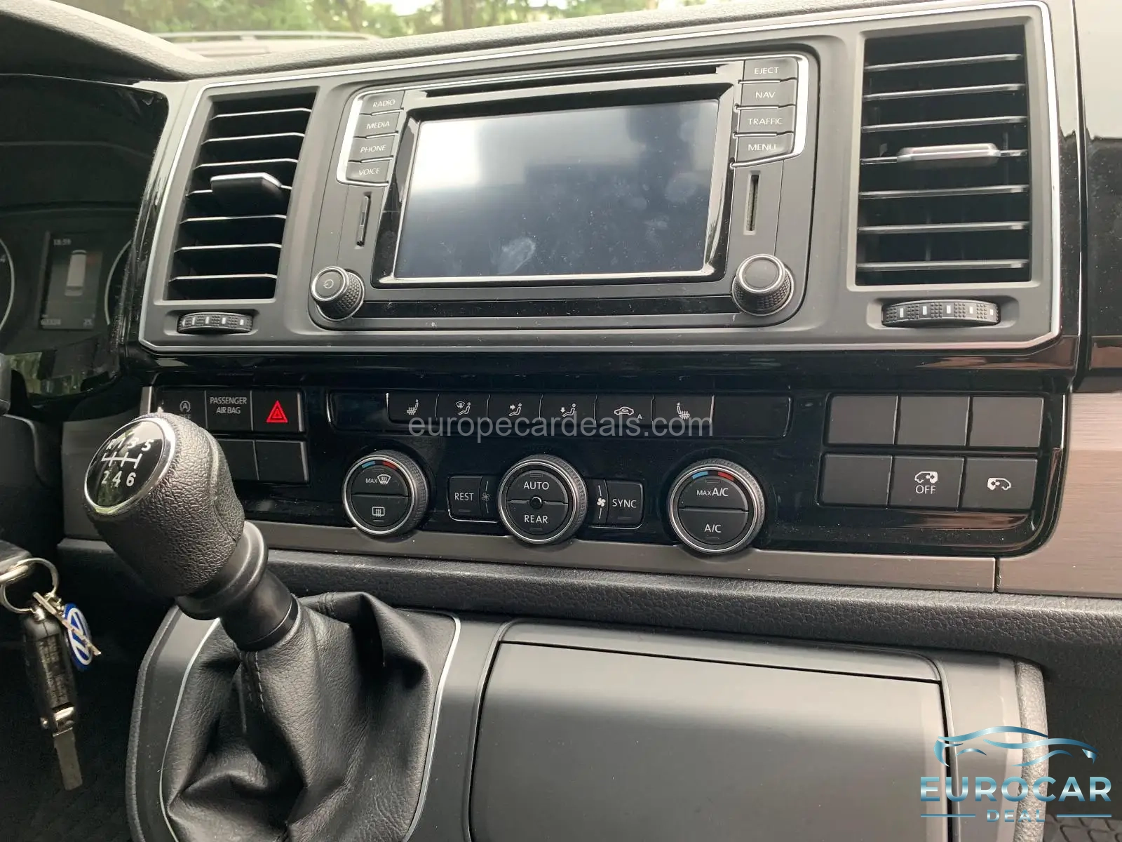 Volkswagen T6 California