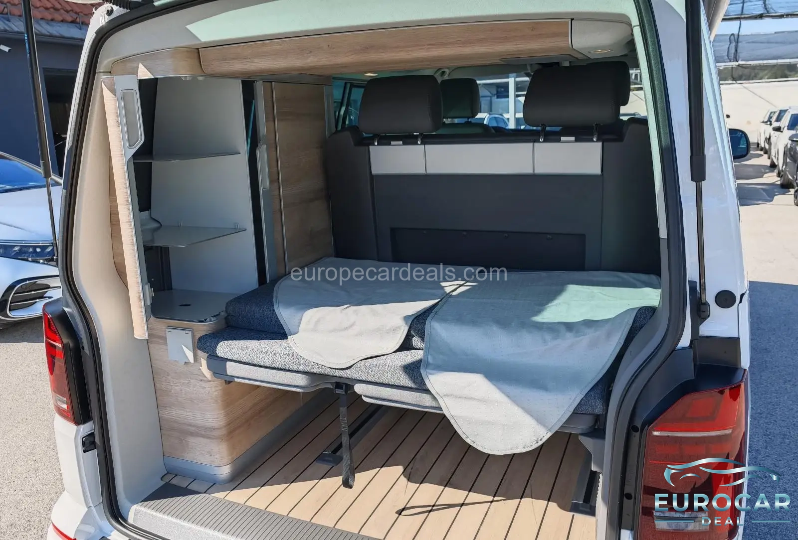 Volkswagen T6 California