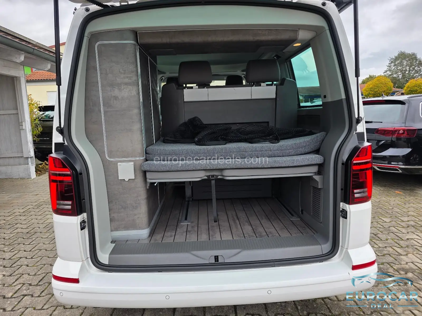 Volkswagen T6 California