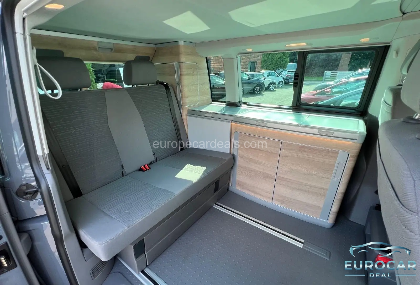 Volkswagen T6 California