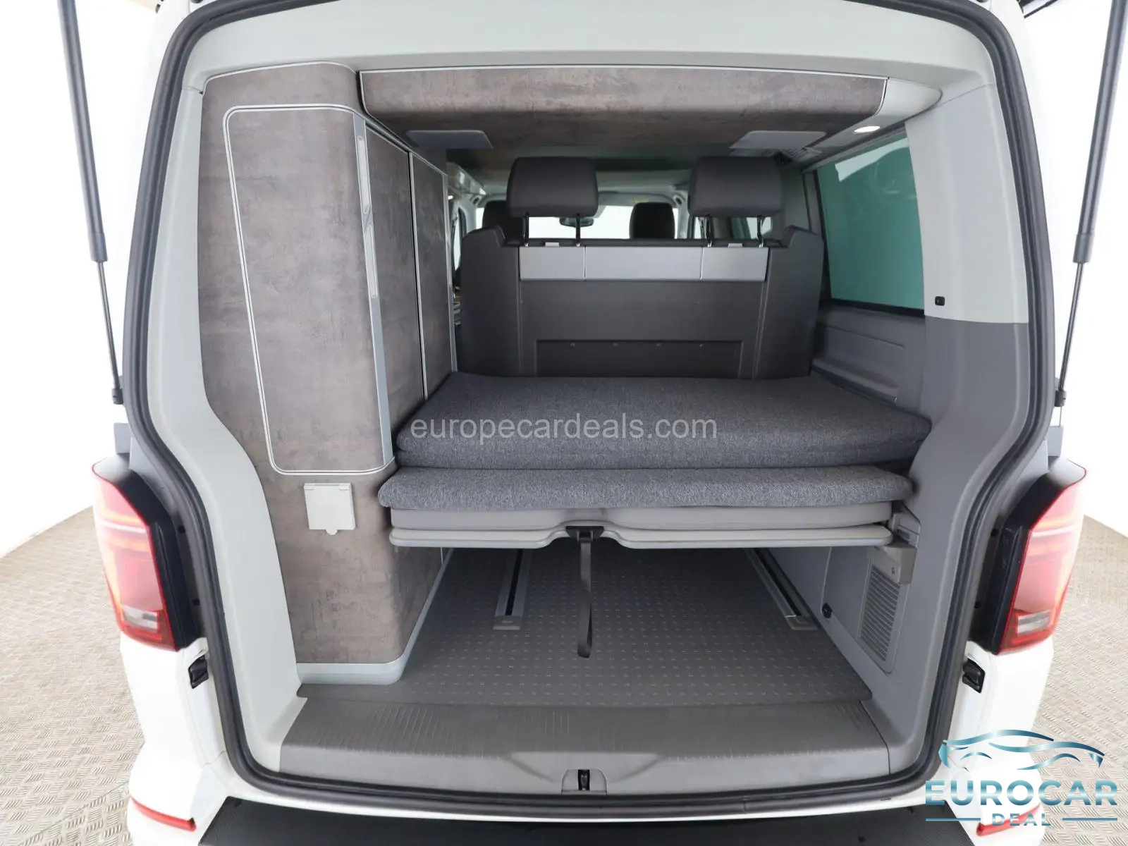 Volkswagen T6 California