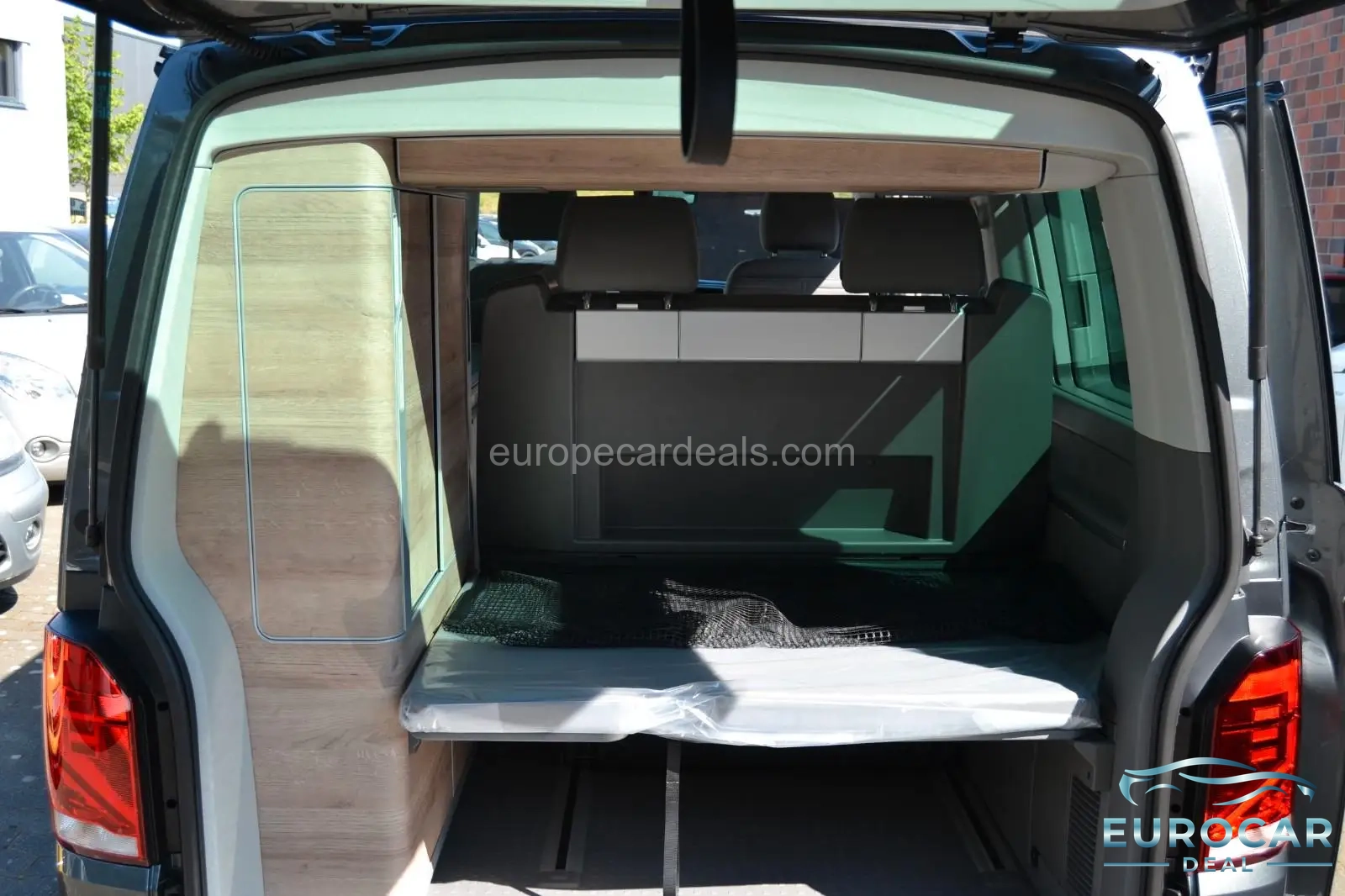 Volkswagen T6 California