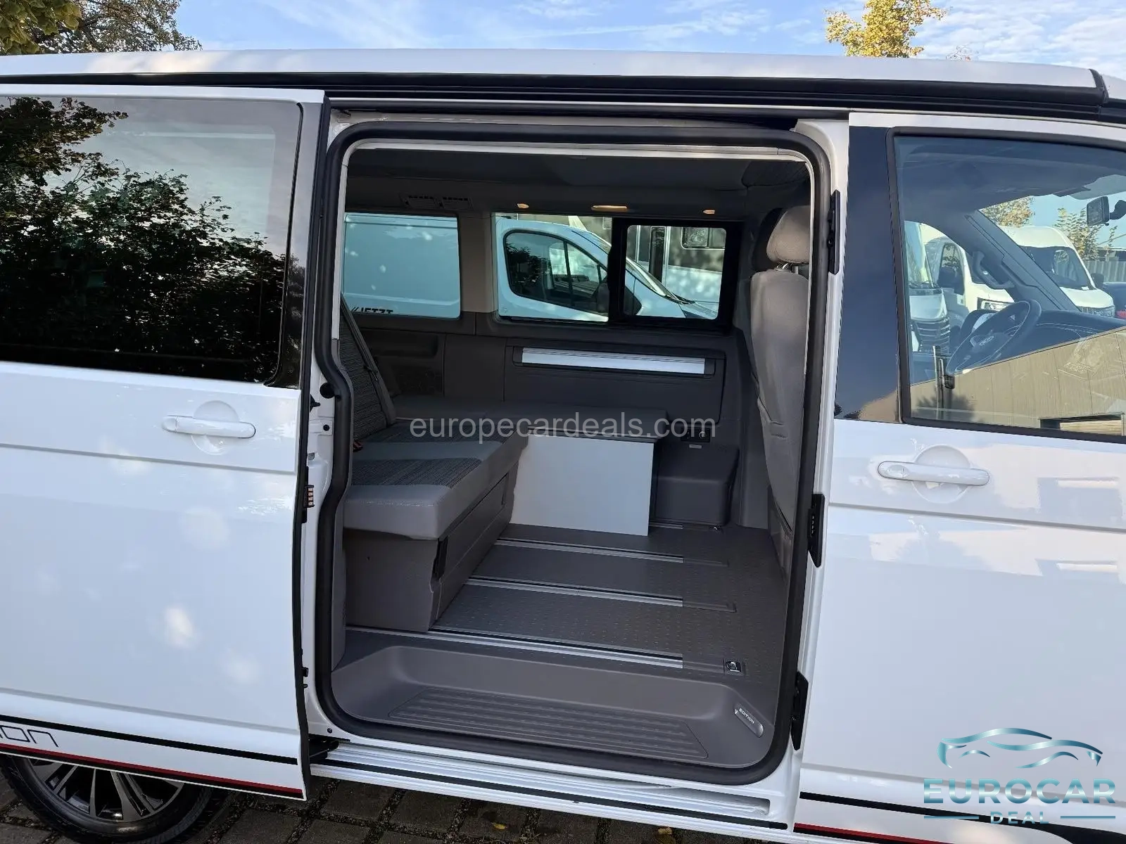 Volkswagen T6 California