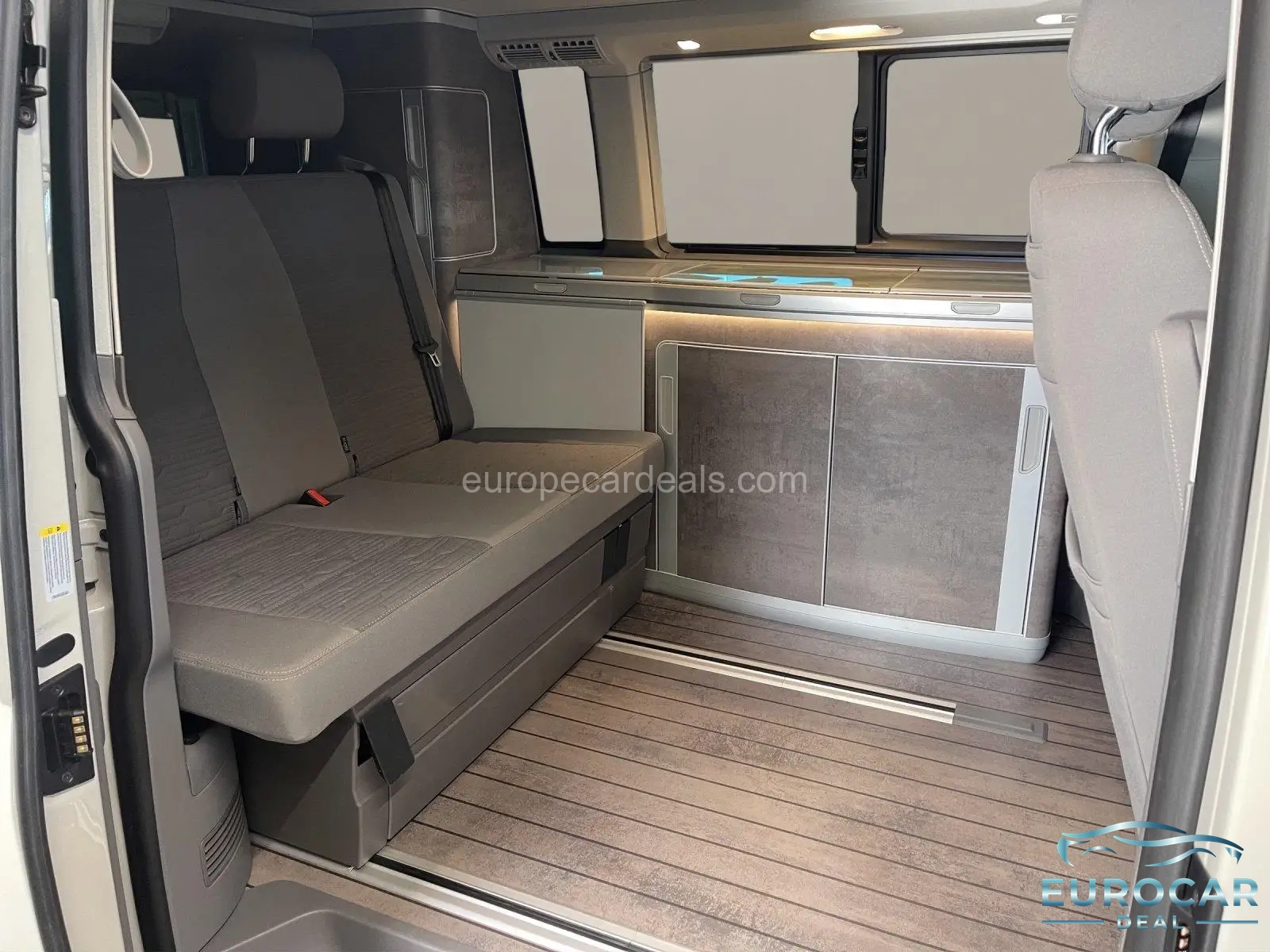 Volkswagen T6 California