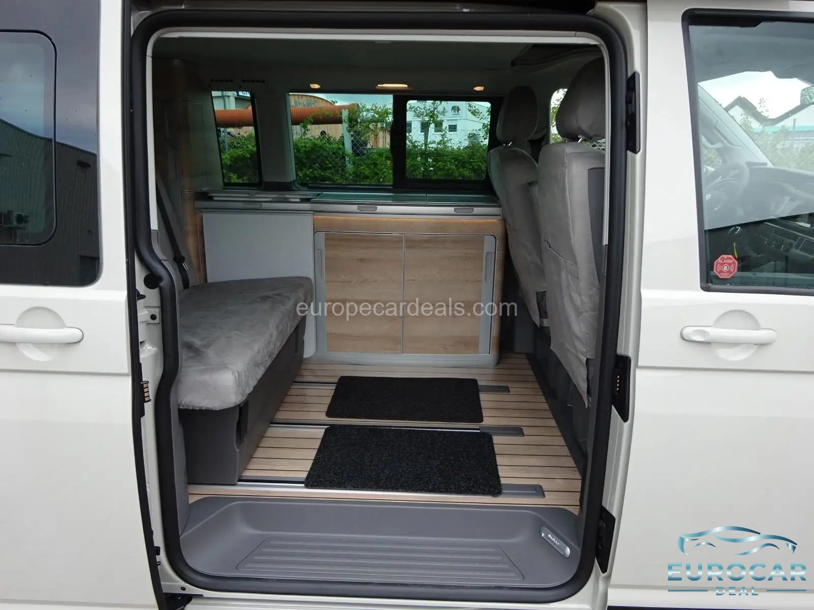 Volkswagen T6 California