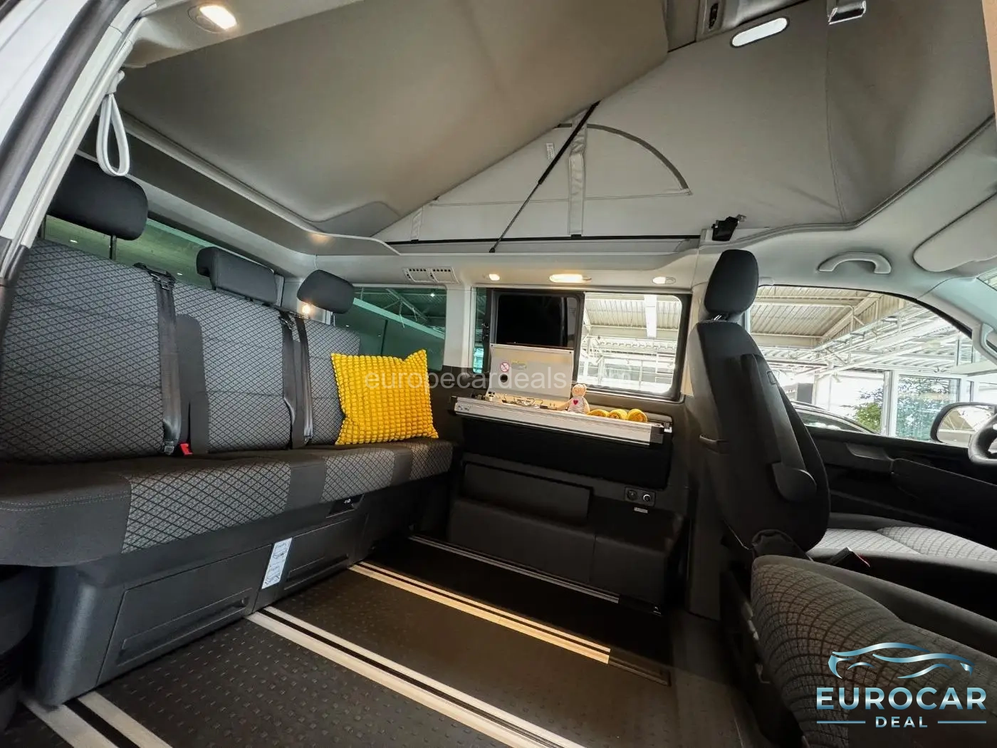 Volkswagen T6 California
