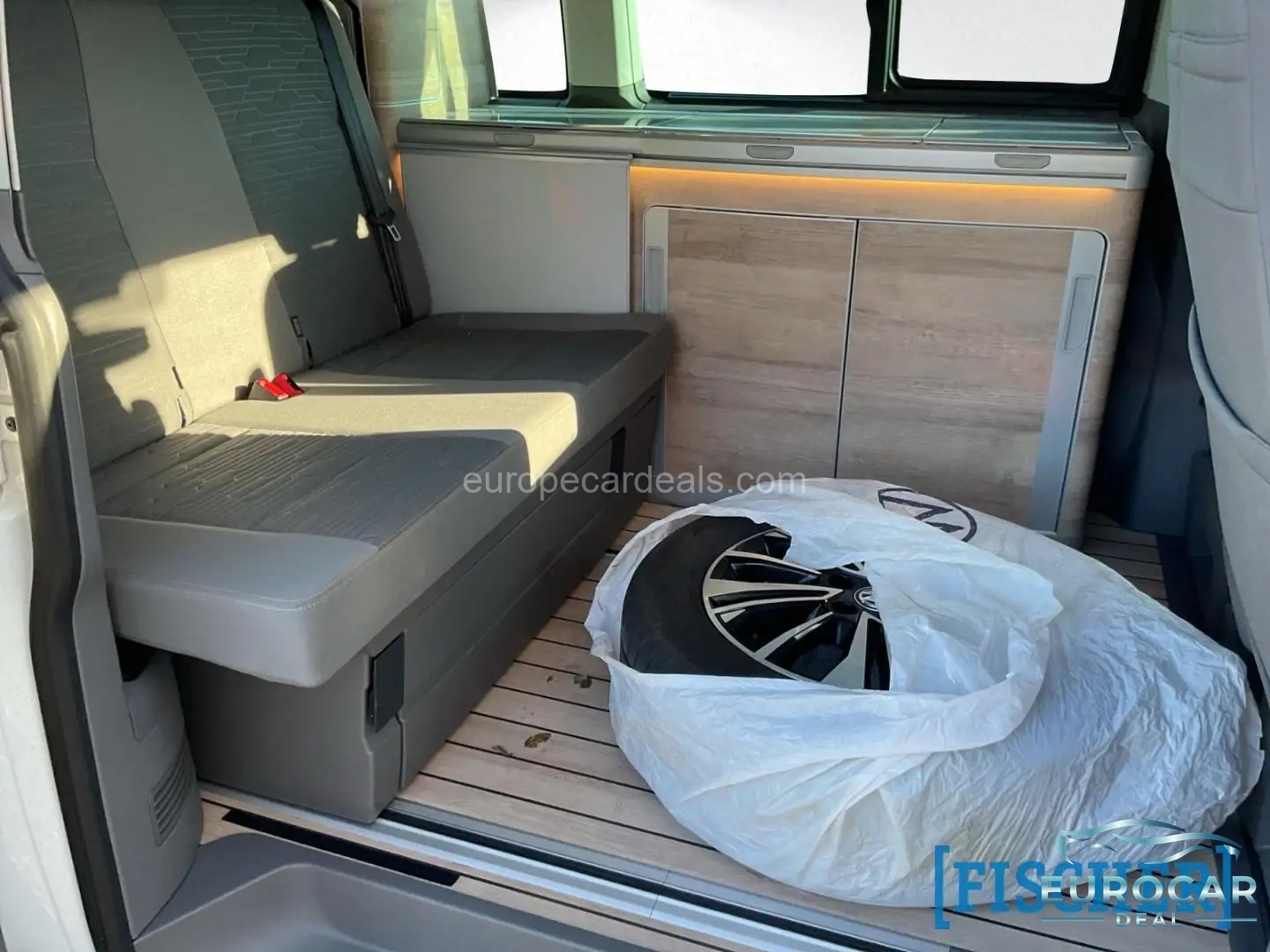 Volkswagen T6 California