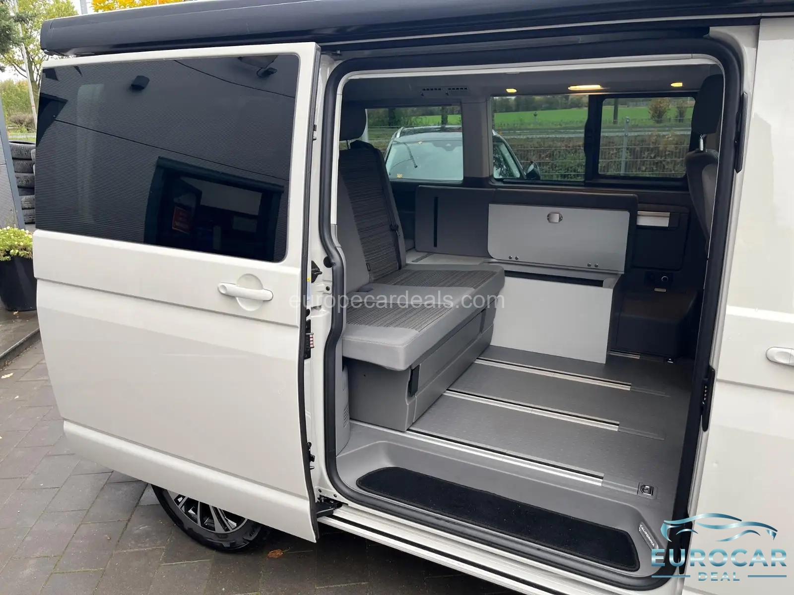 Volkswagen T6 California