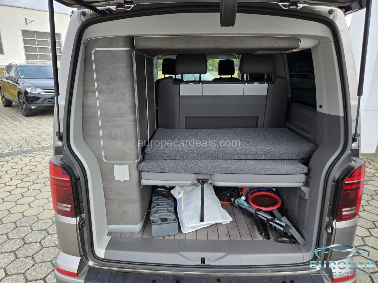 Volkswagen T6 California