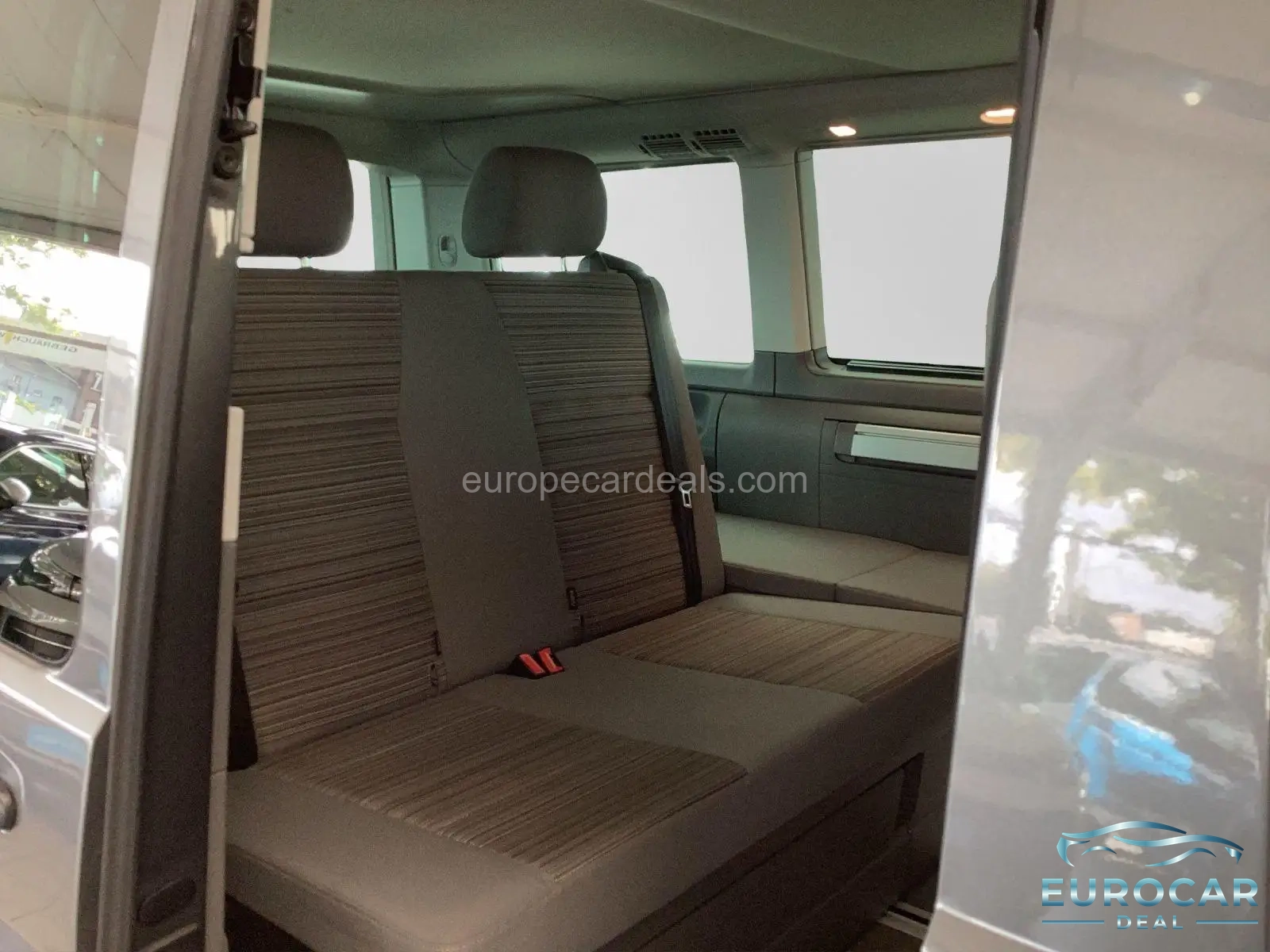Volkswagen T6 California