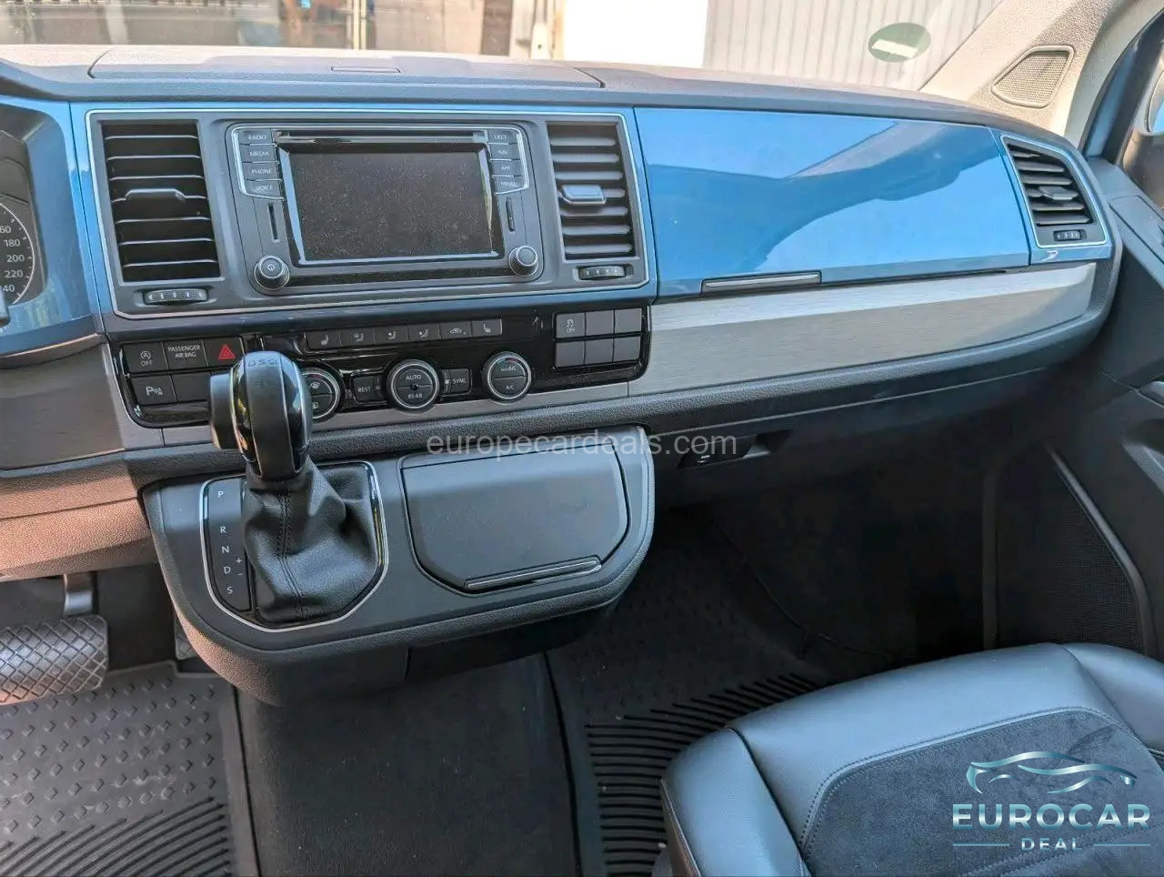 Volkswagen T6 California