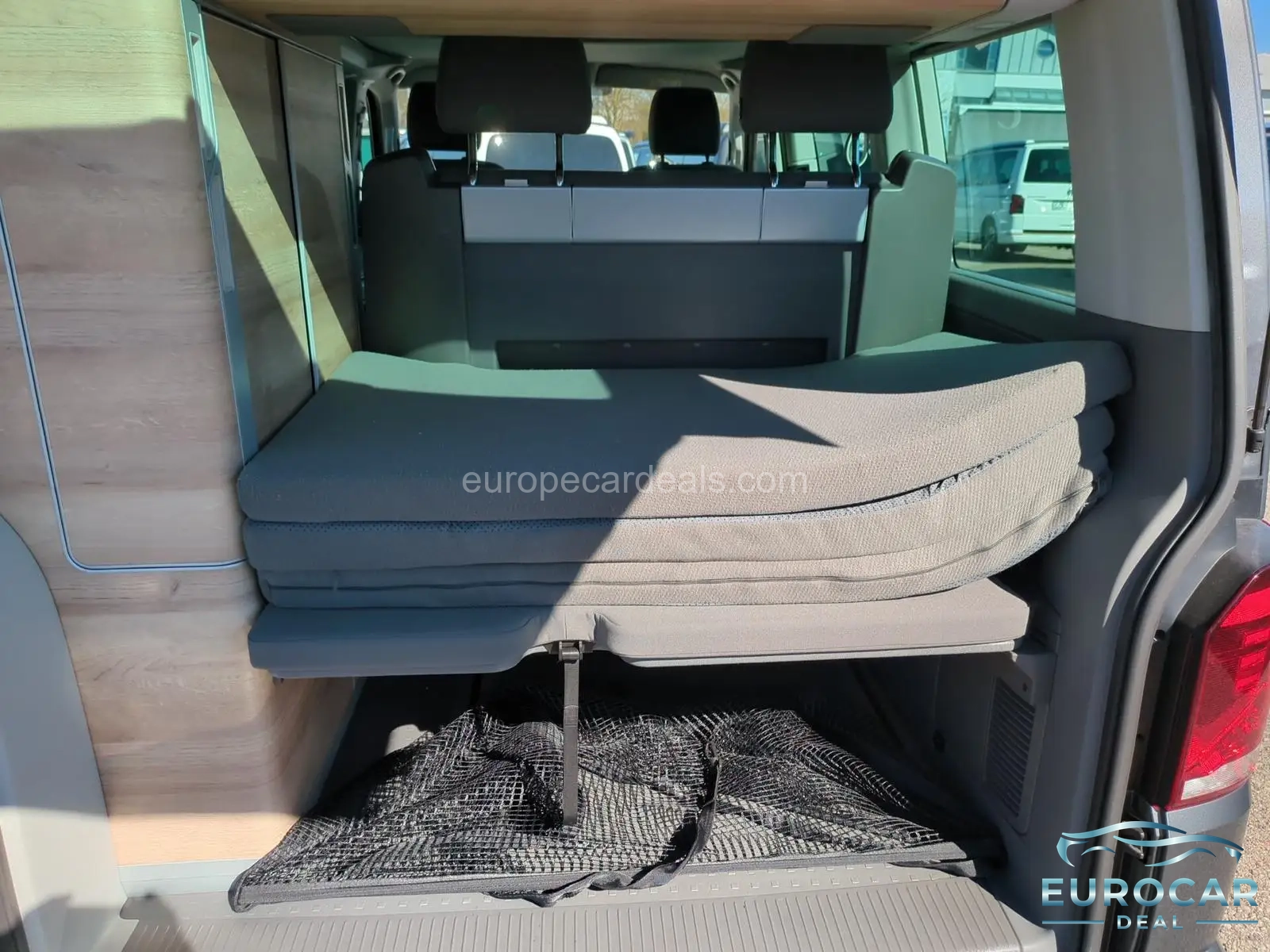 Volkswagen T6 California