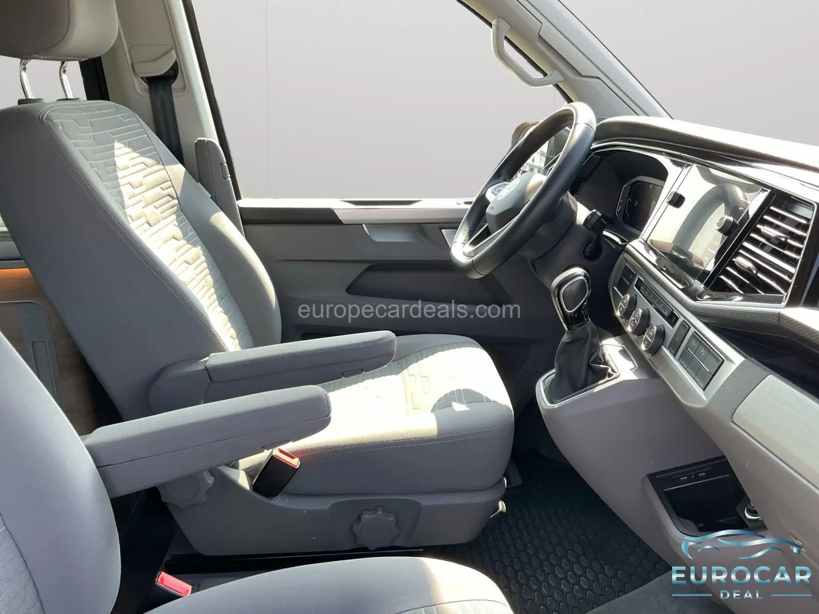 Volkswagen T6 California