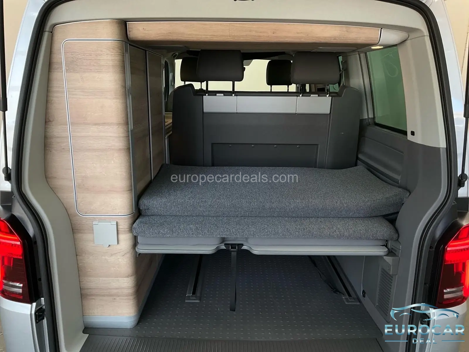 Volkswagen T6 California