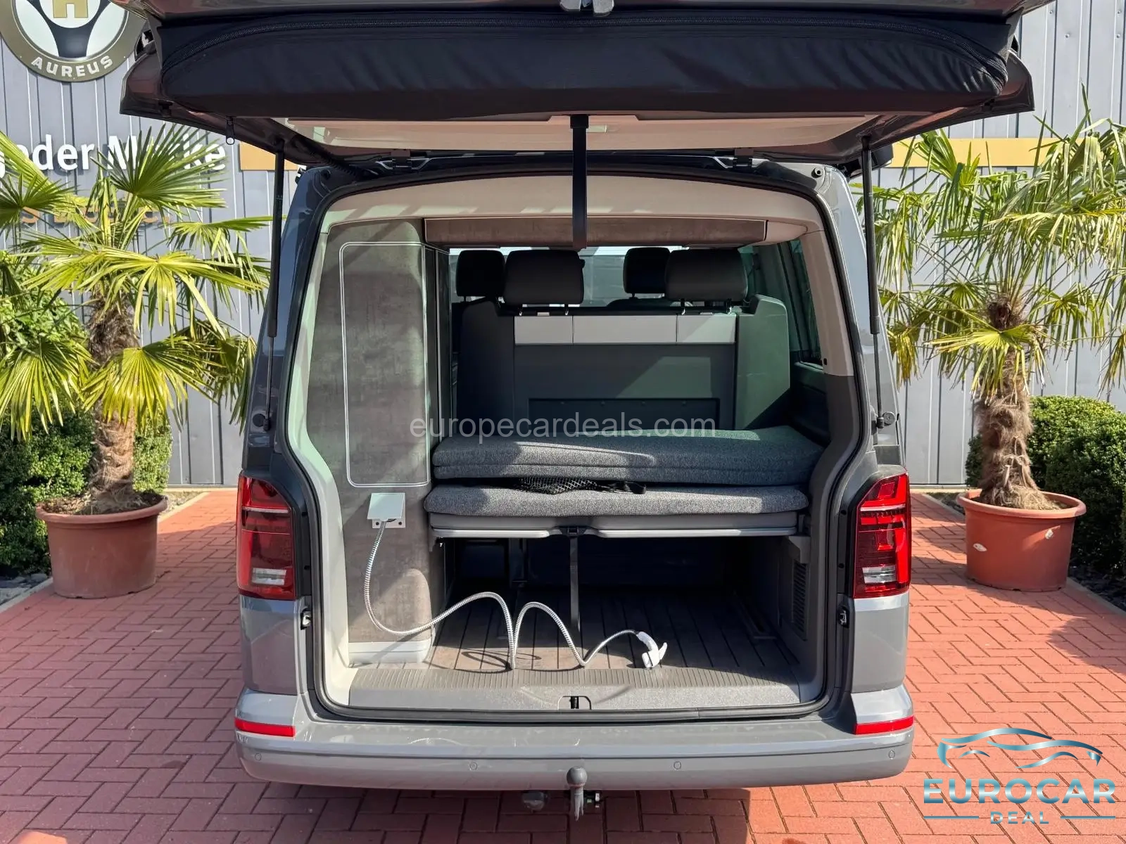 Volkswagen T6 California