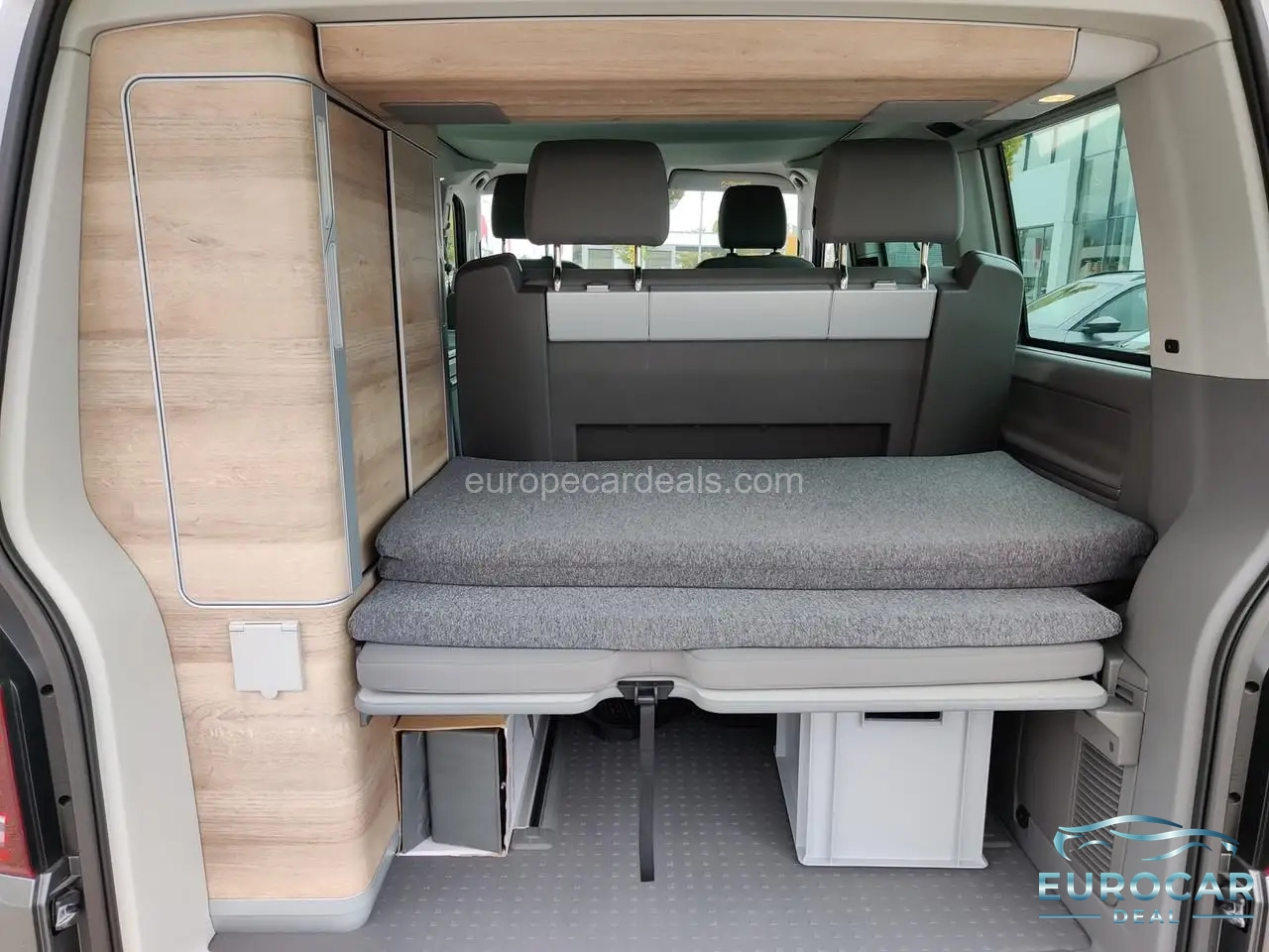 Volkswagen T6 California