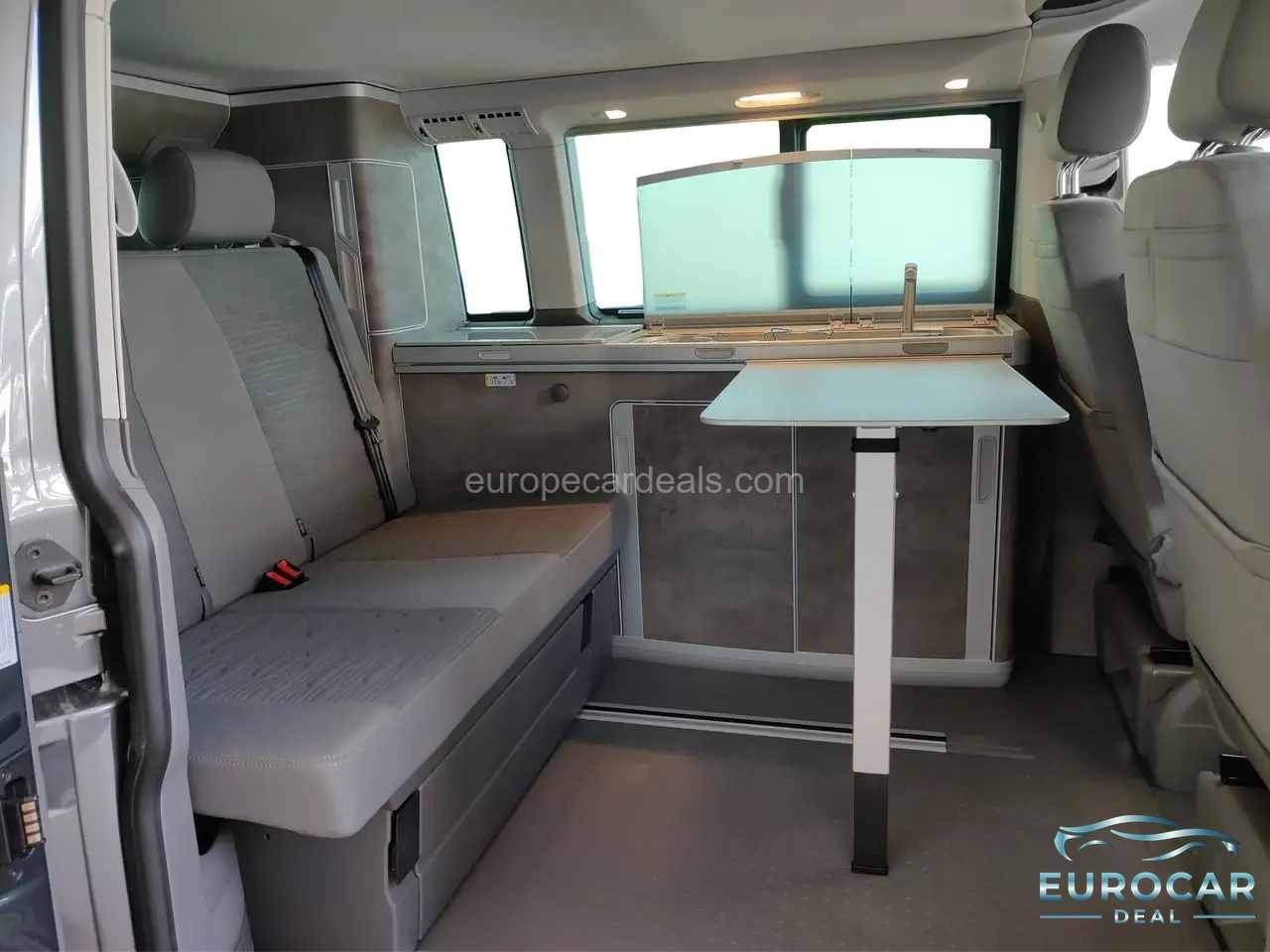 Volkswagen T6 California