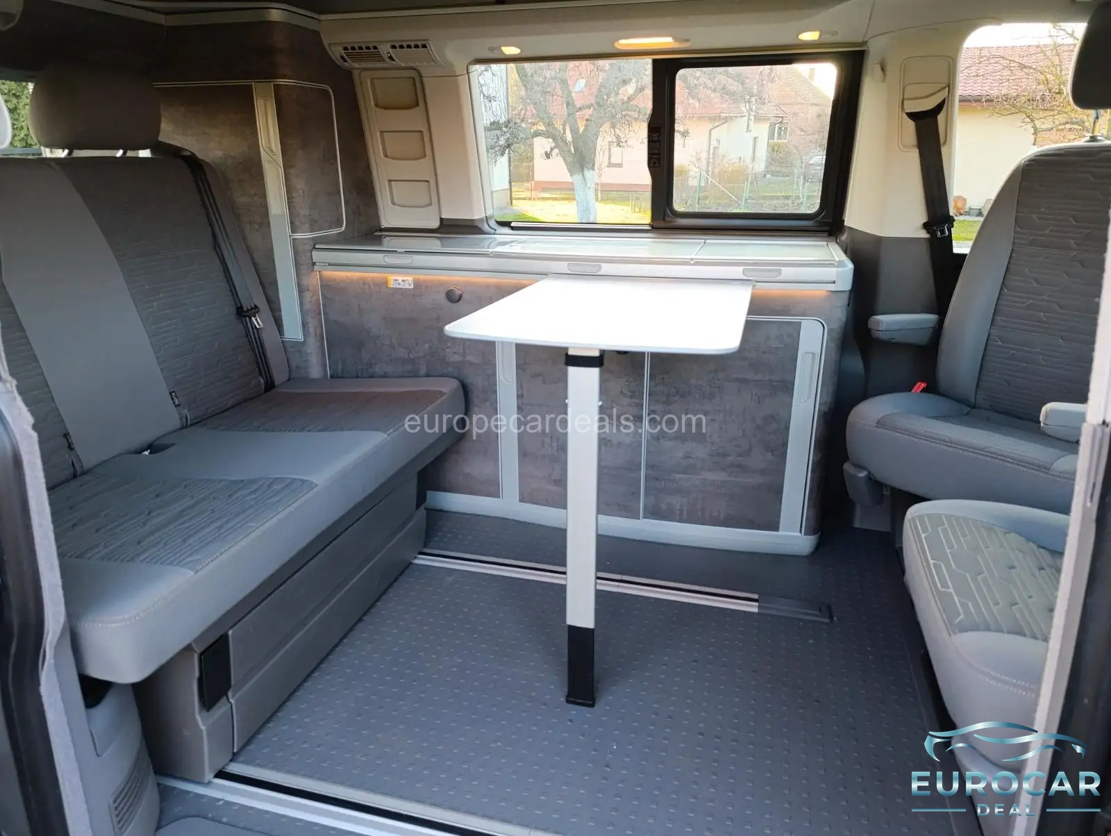 Volkswagen T6 California