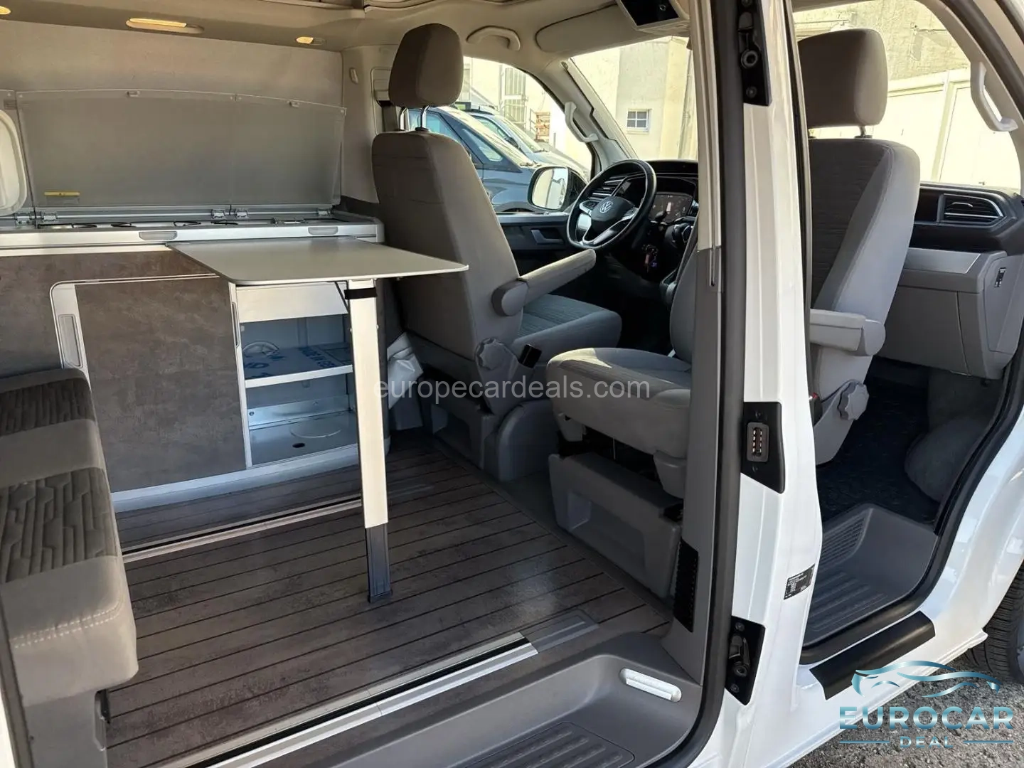 Volkswagen T6 California