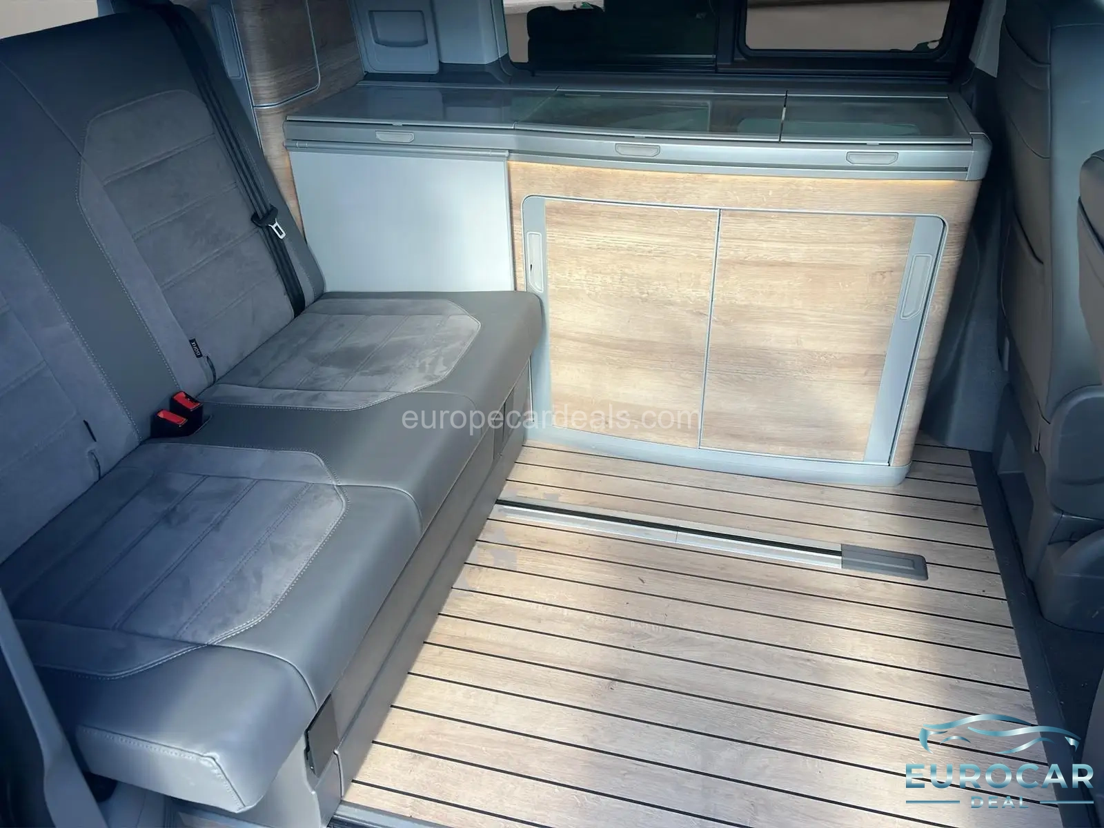 Volkswagen T6 California