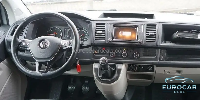 Volkswagen T6 California