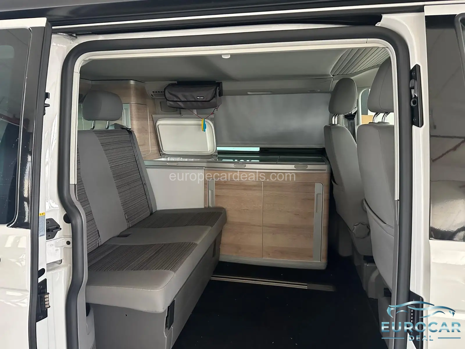 Volkswagen T6 California