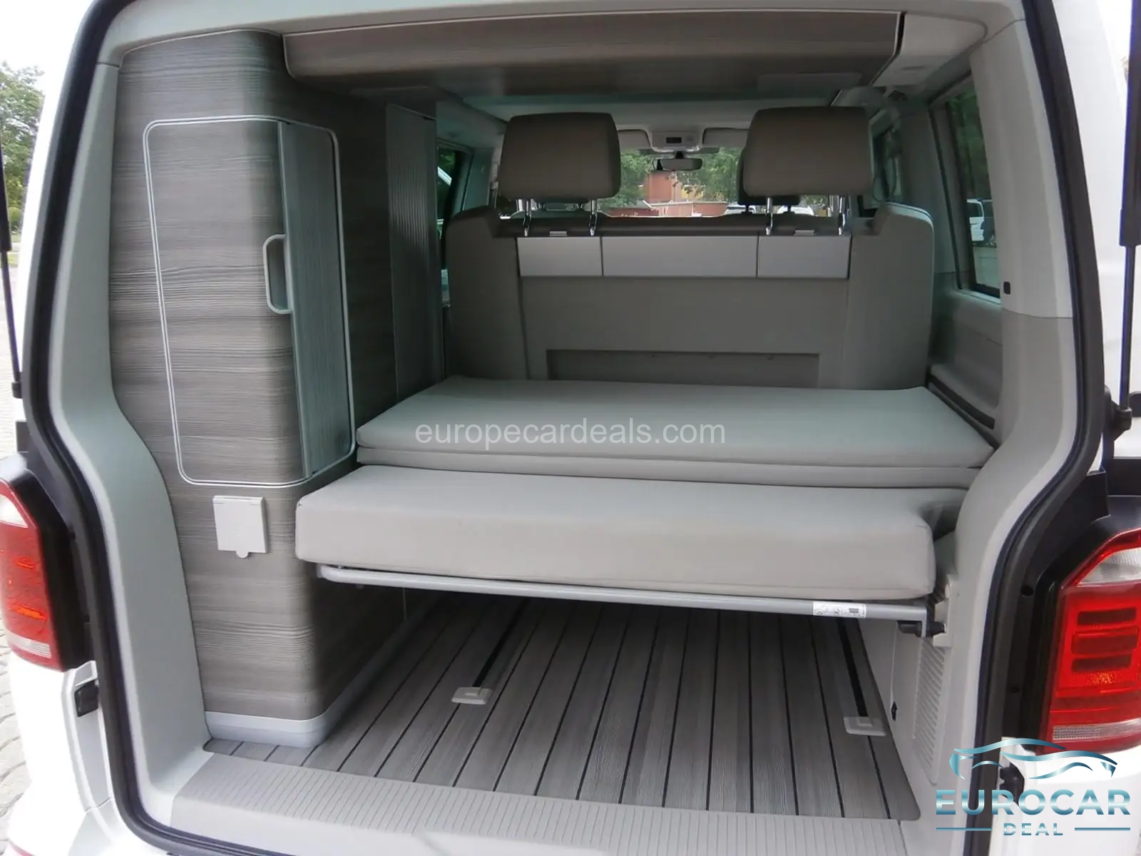 Volkswagen T6 California