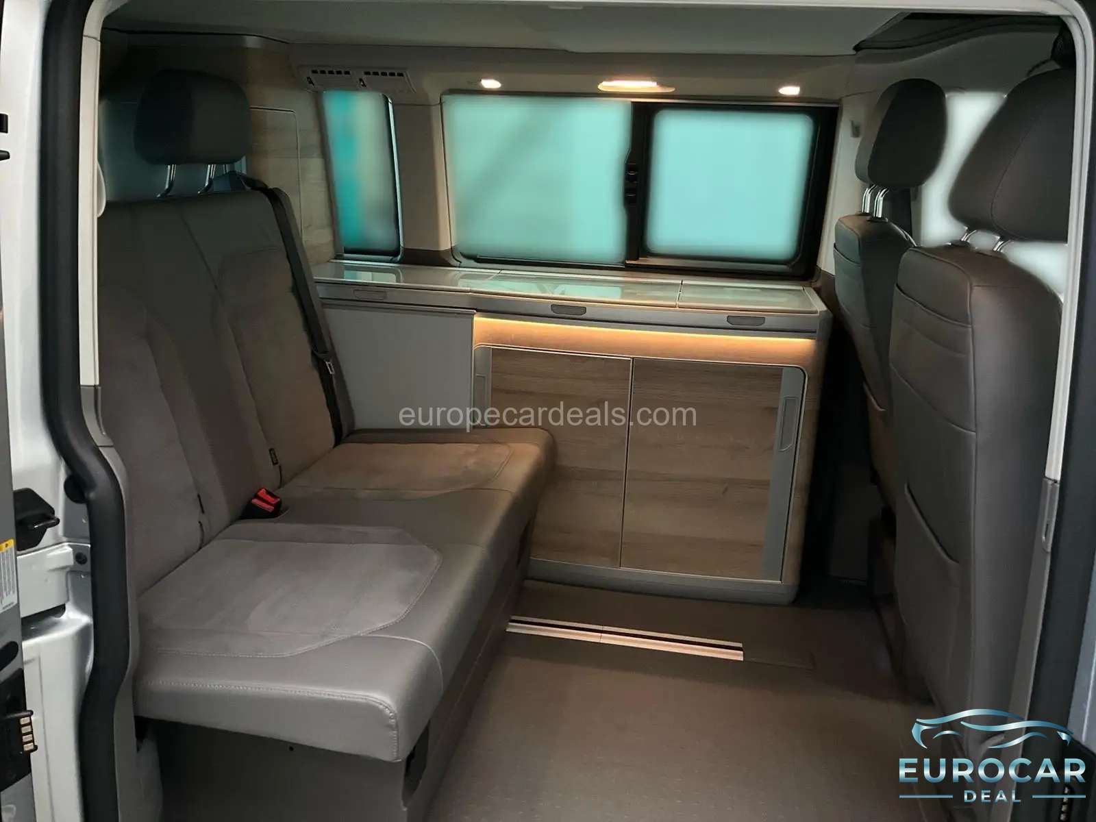 Volkswagen T6 California