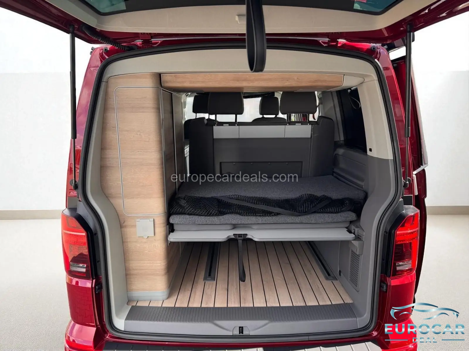 Volkswagen T6 California