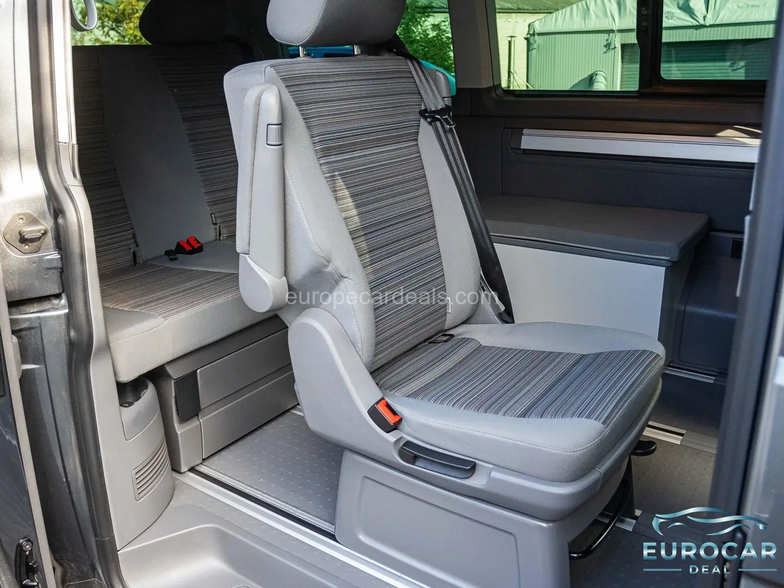 Volkswagen T6 California