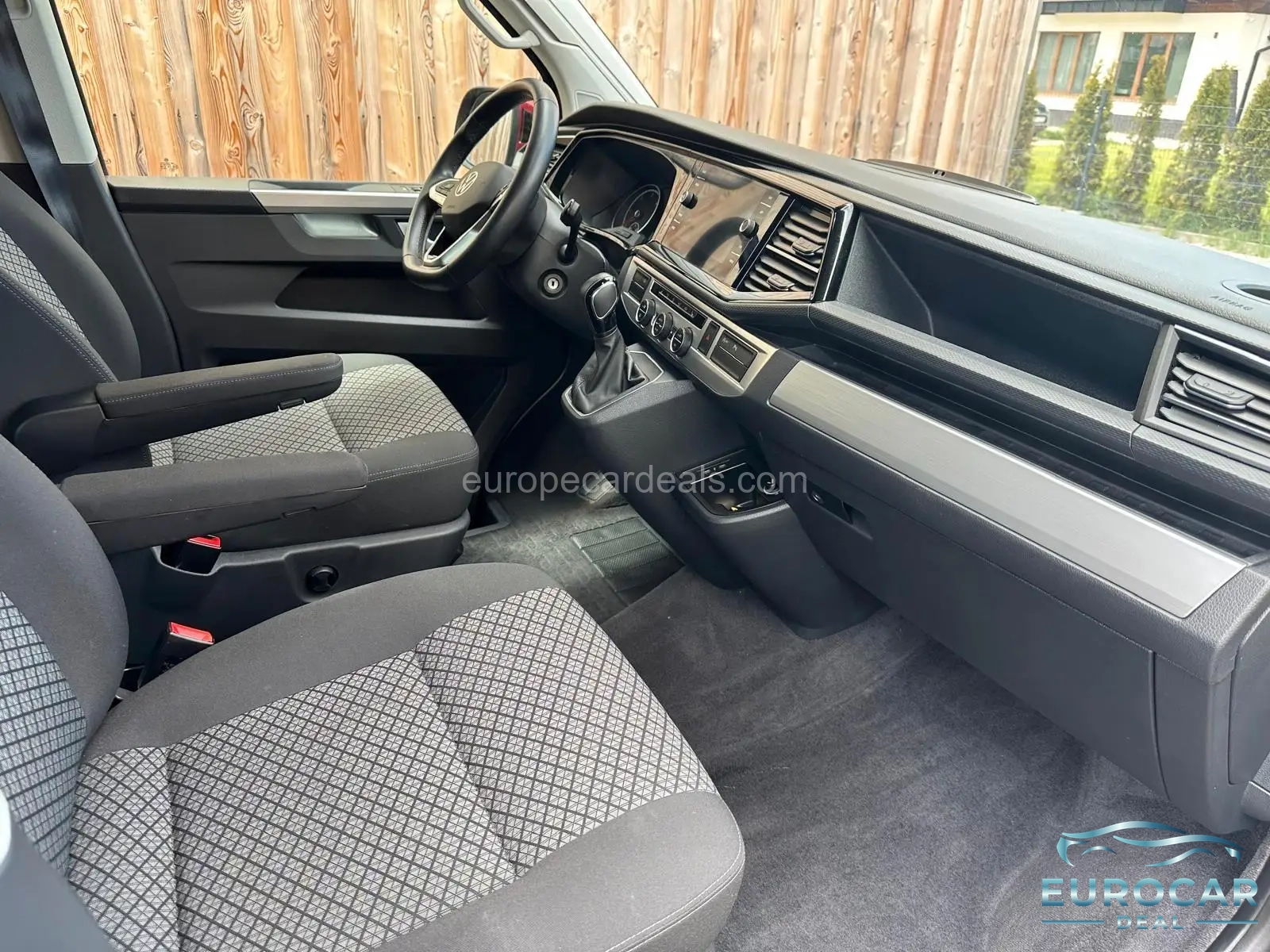 Volkswagen T6 California