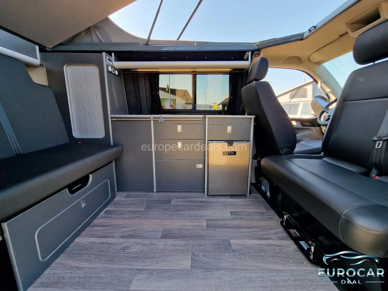 Volkswagen T6 California