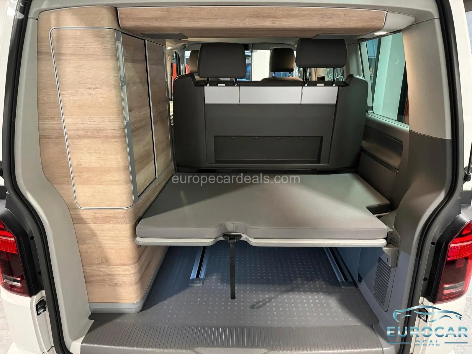 Volkswagen T6 California