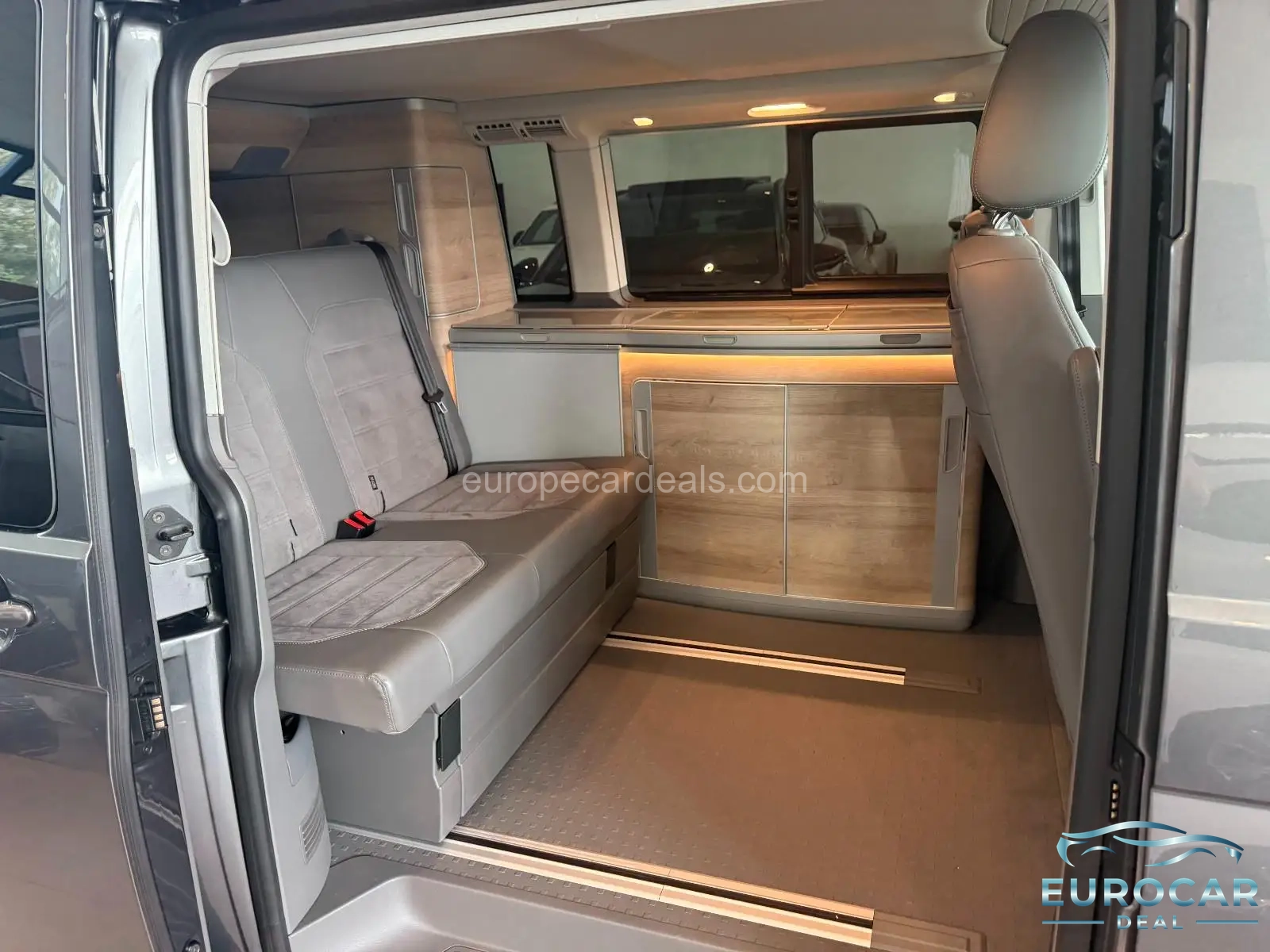 Volkswagen T6 California