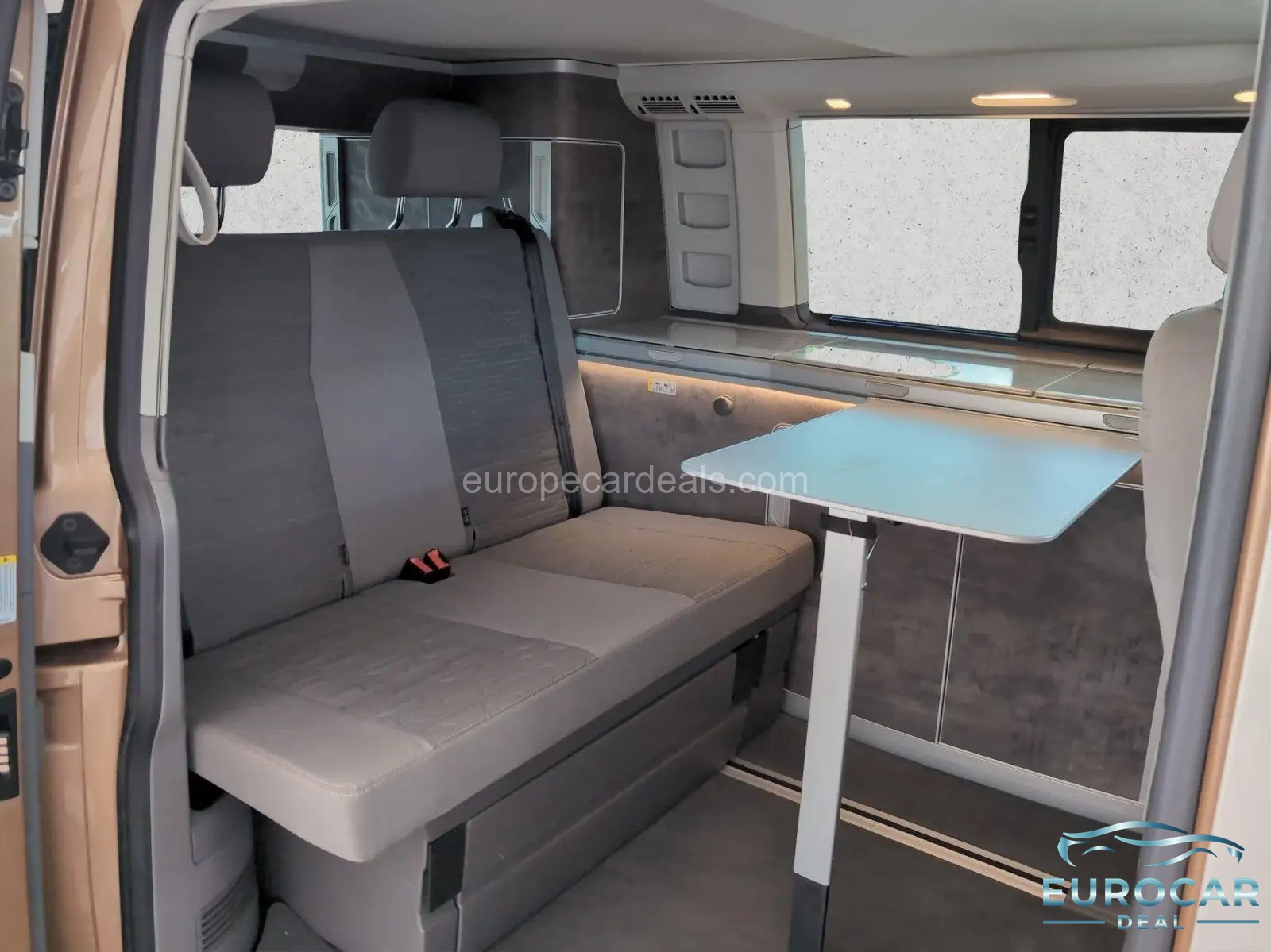 Volkswagen T6 California