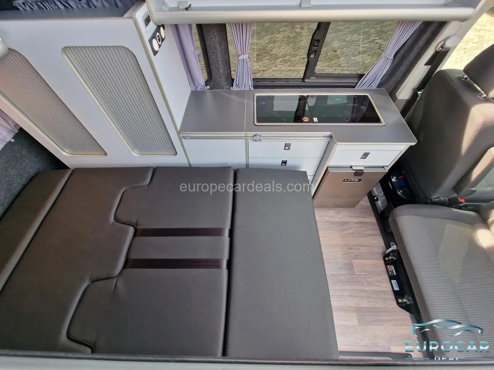 Volkswagen T6 California