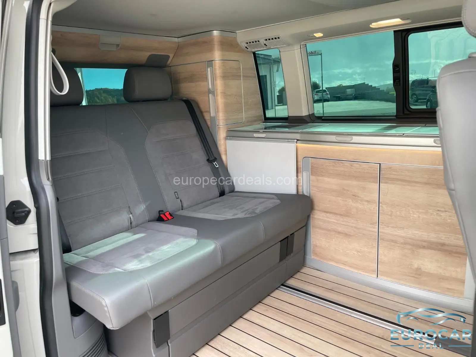 Volkswagen T6 California