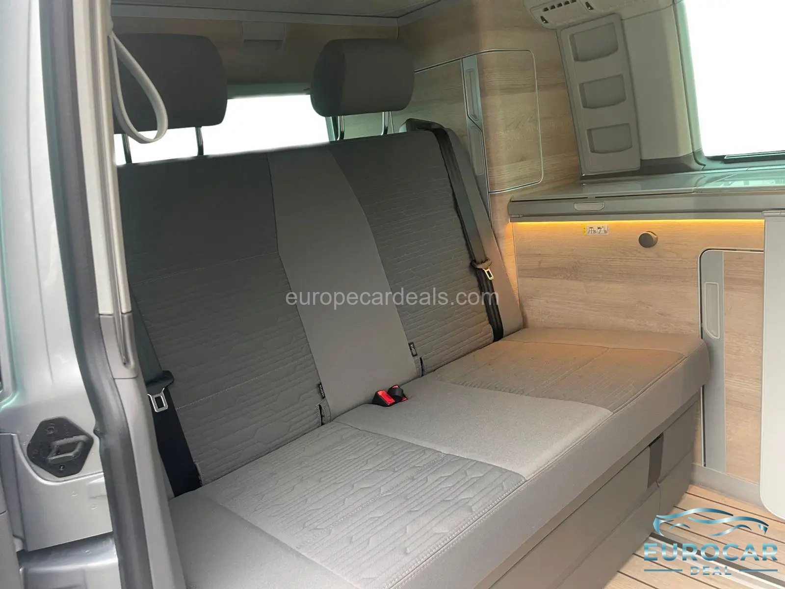 Volkswagen T6 California