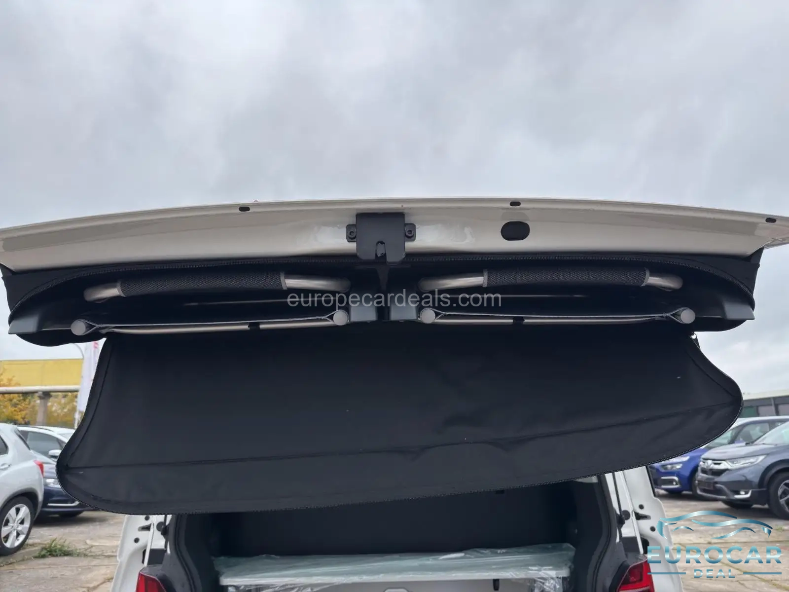 Volkswagen T6 California