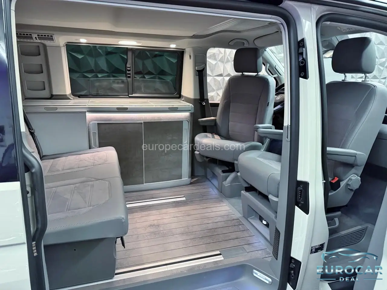 Volkswagen T6 California