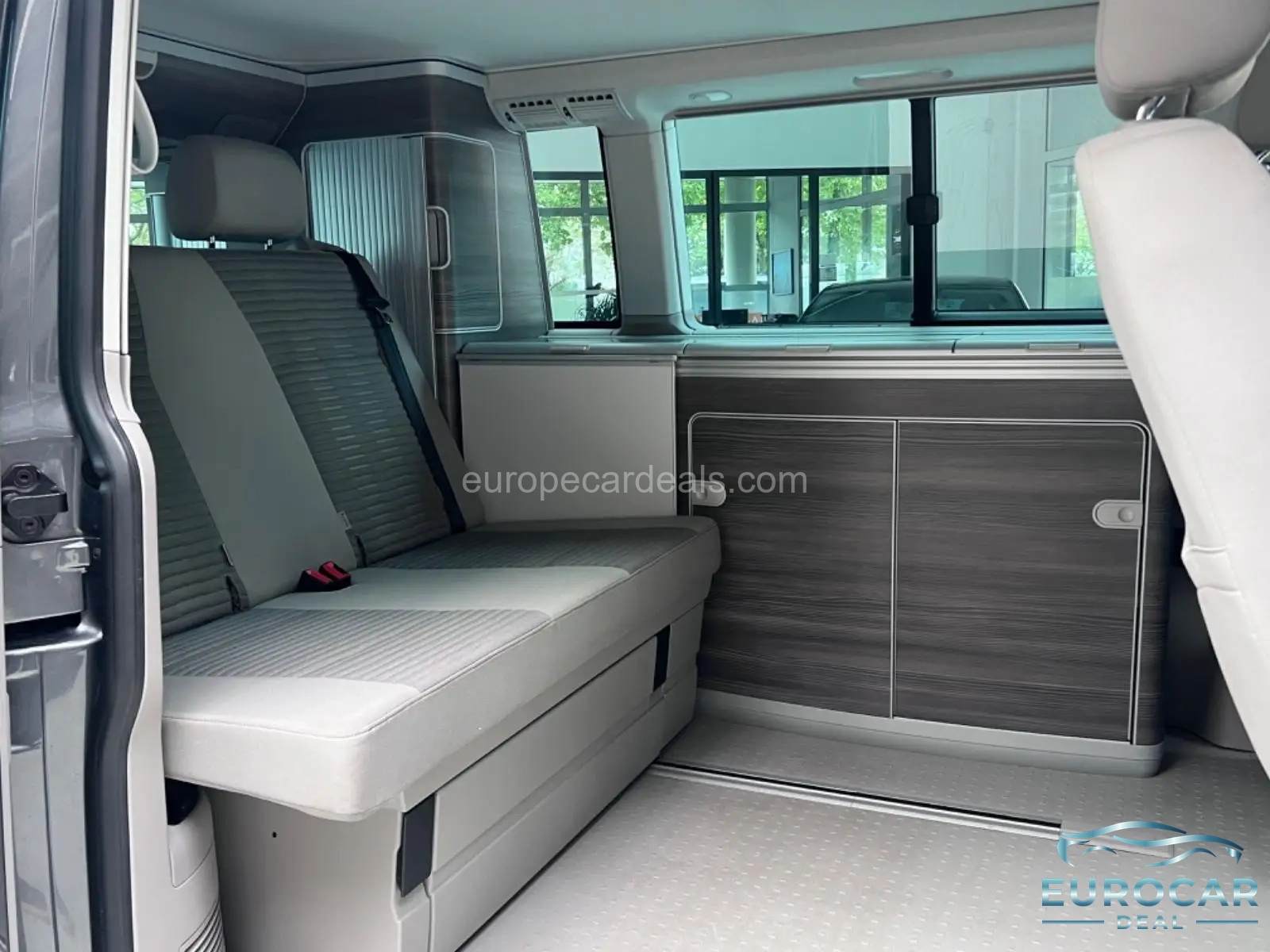 Volkswagen T6 California