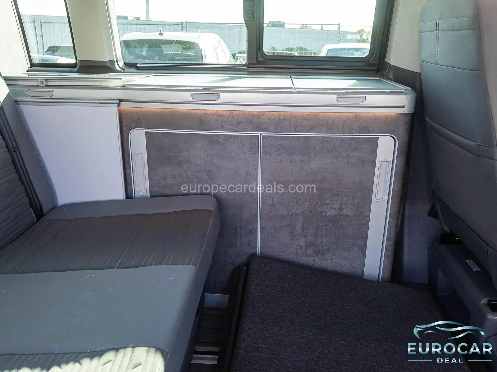 Volkswagen T6 California